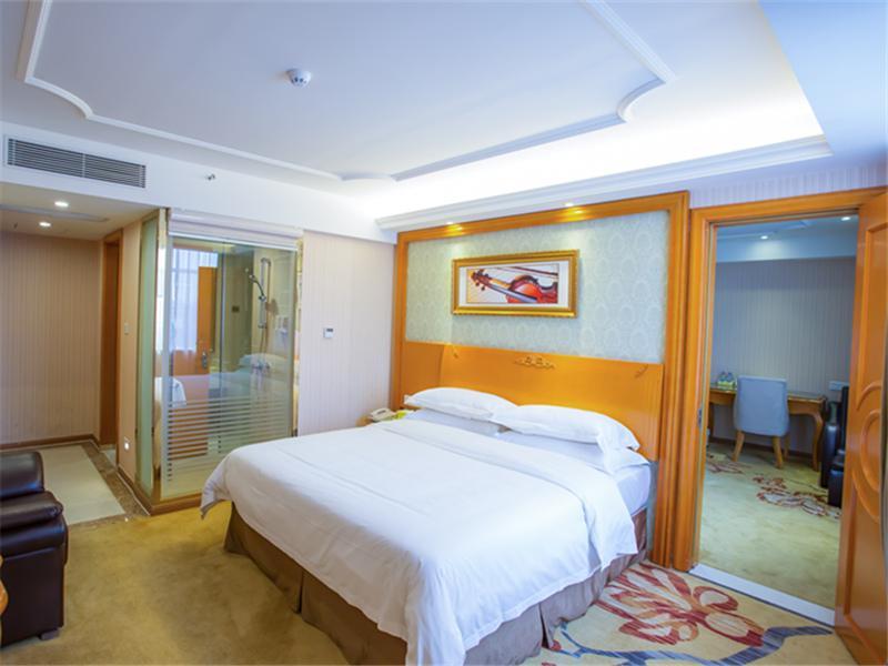 Vienna Hotel Guangzhou Nanpu Station Exterior photo