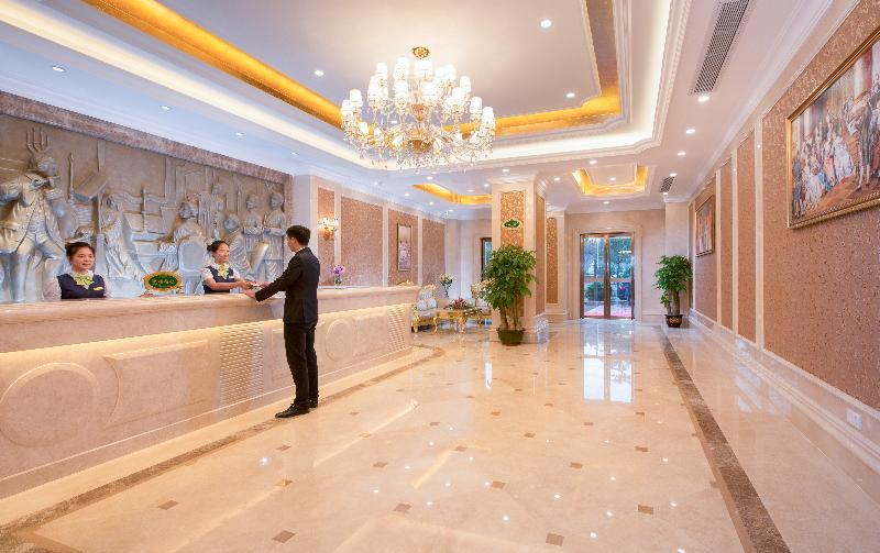 Vienna Hotel Guangzhou Nanpu Station Exterior photo